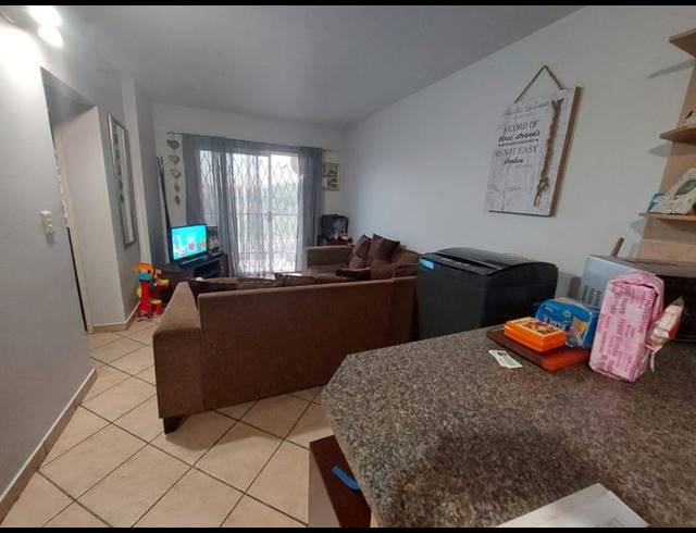 2 BEDROOM APARTMENT FOR SALE IN DASPOORT